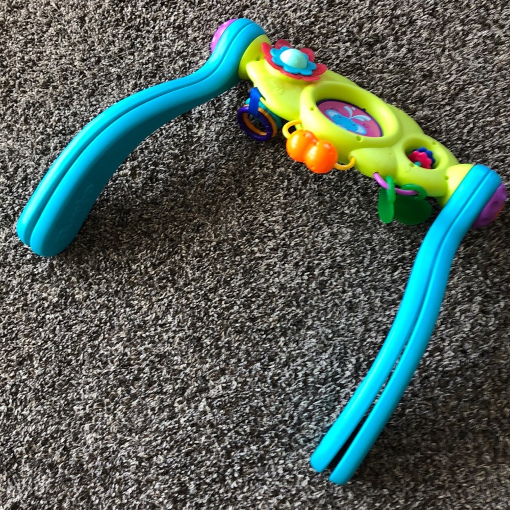 Bumbo Adjustable Activity Center